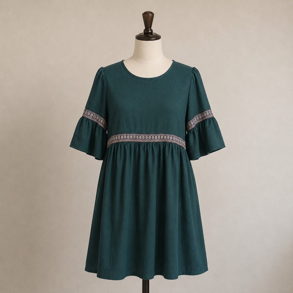 Shein Curve 1XL Green Babydoll Dress Embroidered Trim Bell Sleeve Plus Size